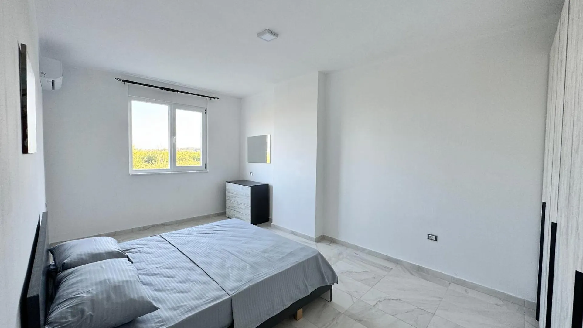 Vera Apartments Шенджин